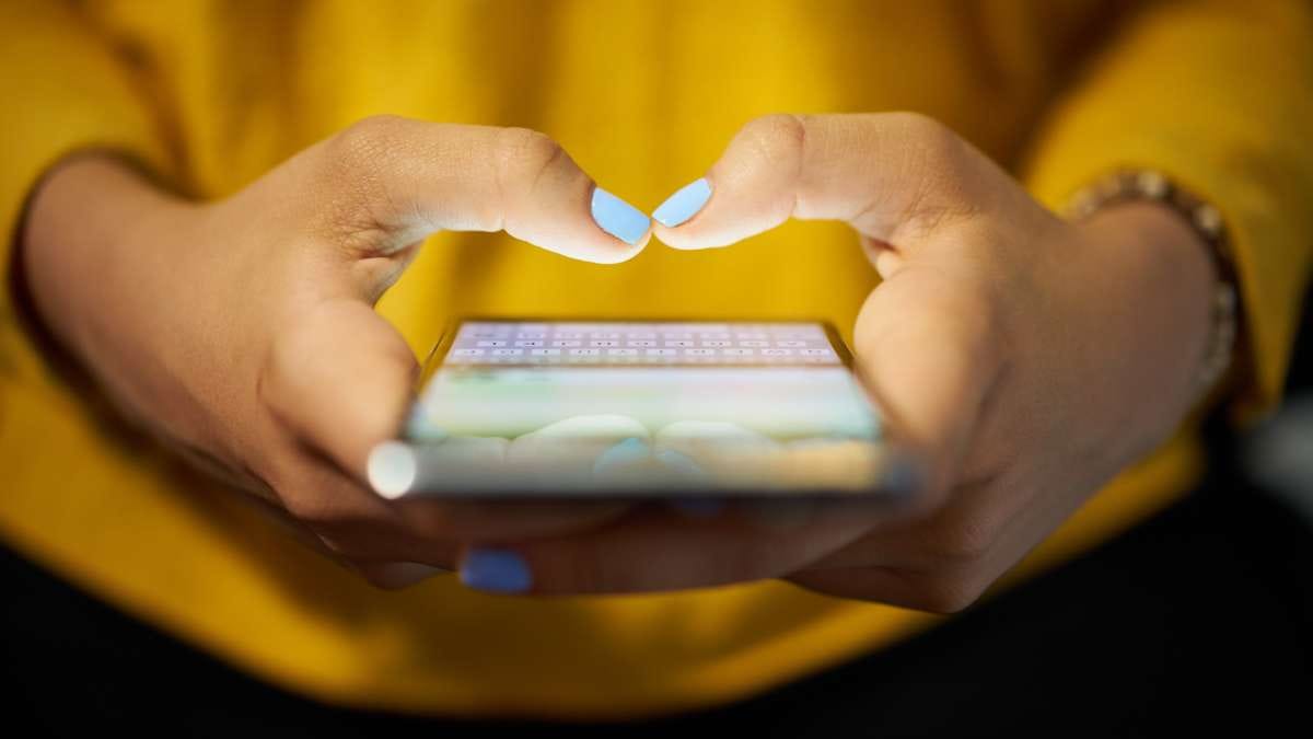 Como cobrar um cliente educadamente por WhatsApp
