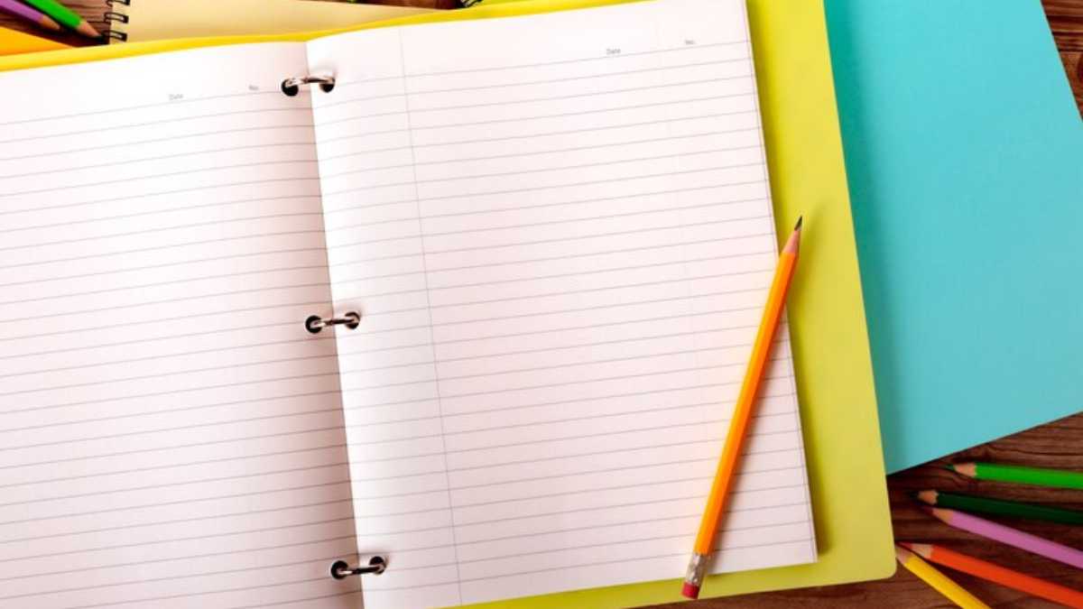 O que sai mais barato fichário ou caderno