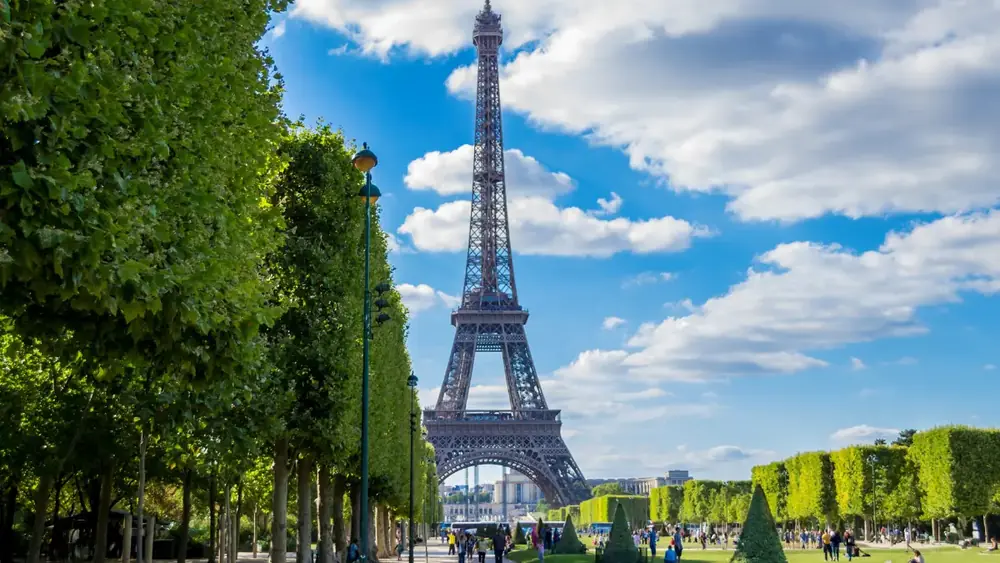 Onde passear por Paris para deparar-se com a Torre Eiffel